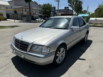 Mercedes-Benz C 220 1996 года за 2 000 000 тг. в Алматы – фото 2