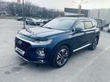 Hyundai Santa Fe 2019 года за 10 800 000 тг. в Алматы