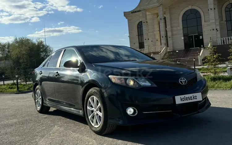 Toyota Camry 2014 года за 8 800 000 тг. в Актобе