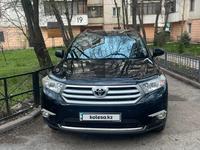Toyota Highlander 2012 года за 14 000 000 тг. в Усть-Каменогорск