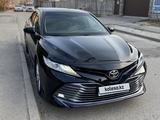 Toyota Camry 2019 года за 16 200 000 тг. в Алматы