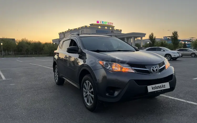 Toyota RAV4 2013 годаfor9 000 000 тг. в Шымкент