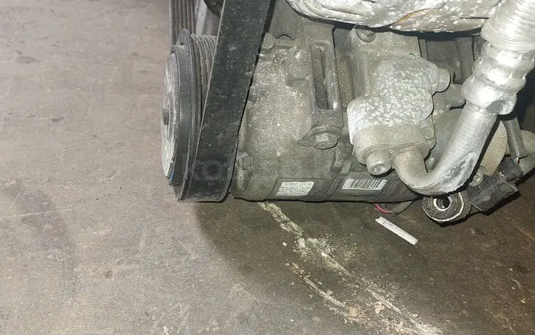Компрессор кондиционера Volkswagen polo за 3 500 тг. в Алматы