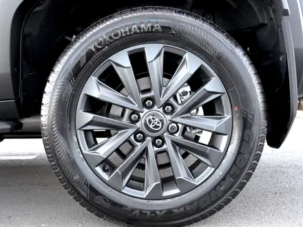 Toyota Land Cruiser Prado Luxe 2025 года за 47 890 000 тг. в Шымкент – фото 15