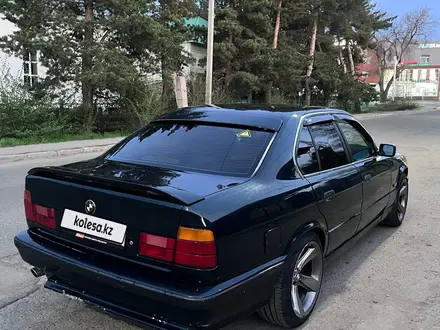BMW 520 1995 года за 2 500 000 тг. в Талдыкорган – фото 2