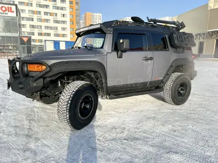 Toyota FJ Cruiser 2008 года за 14 800 000 тг. в Астана – фото 2