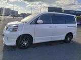 Toyota Voxy 2007 годаүшін5 500 000 тг. в Караганда – фото 2