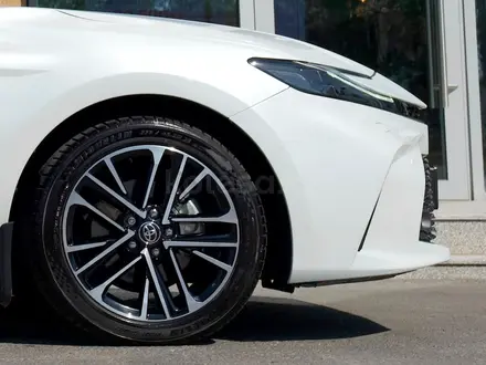Toyota Camry Luxe 2024 года за 20 900 000 тг. в Шымкент – фото 15