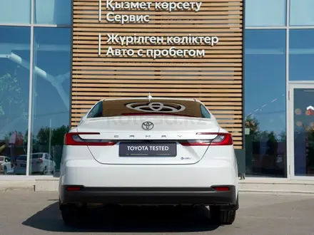 Toyota Camry Luxe 2024 года за 20 900 000 тг. в Шымкент – фото 4