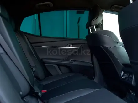 Toyota Camry Luxe 2024 года за 20 900 000 тг. в Шымкент – фото 7