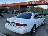 Toyota Camry 2001 годаfor3 500 000 тг. в Алматы – фото 4