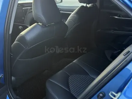 Toyota Camry 2019 года за 8 600 000 тг. в Алматы – фото 11