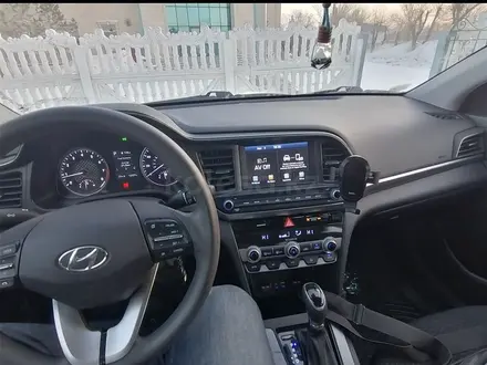 Hyundai Elantra 2019 года за 7 800 000 тг. в Караганда – фото 10