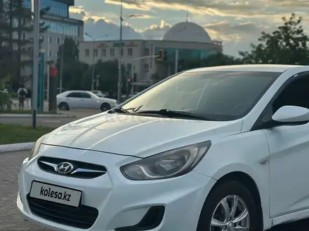 Hyundai Accent 2012 года за 4 000 000 тг. в Астана – фото 2