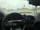 Hyundai Elantra 2020 года за 5 300 000 тг. в Жанаозен – фото 3