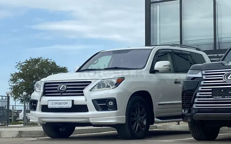 Lexus LX 570 2014 годаfor24 990 000 тг. в Актау