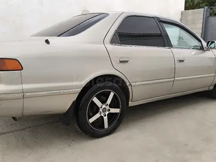 Toyota Camry 1998 года за 3 700 000 тг. в Шымкент – фото 10