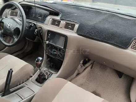 Toyota Camry 1998 года за 3 700 000 тг. в Шымкент – фото 11