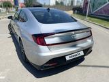 Hyundai Sonata 2021 года за 17 000 000 тг. в Алматы – фото 2
