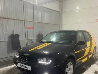 Volkswagen Golf, 2002