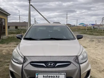 Hyundai Accent 2013 года за 5 000 000 тг. в Актобе – фото 4