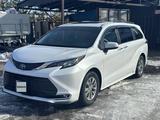 Toyota Sienna 2022 года за 26 500 000 тг. в Астана – фото 2