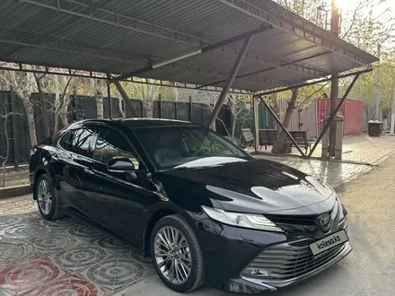 Toyota Camry 2021 года за 15 500 000 тг. в Кызылорда – фото 21