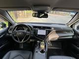 Toyota Camry 2021 года за 15 500 000 тг. в Кызылорда – фото 4