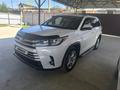 Toyota Highlander 2014 года за 13 000 000 тг. в Алматы