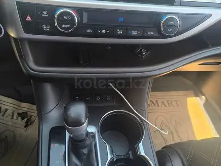 Toyota Highlander 2014 года за 13 000 000 тг. в Алматы – фото 9