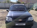 Chevrolet Niva 2015 годаfor3 900 000 тг. в Кокшетау – фото 3