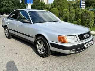 Audi 100