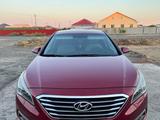 Hyundai Sonata 2015 года за 7 800 000 тг. в Атырау – фото 4