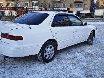 Toyota Camry 1998 года за 3 650 000 тг. в Астана – фото 4