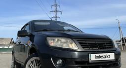 ВАЗ (Lada) Granta 2190 2014 года за 3 000 000 тг. в Семей – фото 3