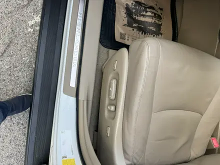 Toyota Highlander 2008 года за 10 350 000 тг. в Алматы – фото 8