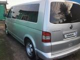 Volkswagen Caravelle 2006 года за 7 500 000 тг. в Петропавловск – фото 2