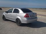 Chevrolet Aveo 2013 года за 2 500 000 тг. в Актау – фото 2