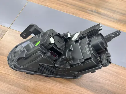 ФАРА ПЕРЕДНЯЯ ПРАВАЯ Geely Coolray 7051022400 за 5 000 тг. в Астана – фото 4