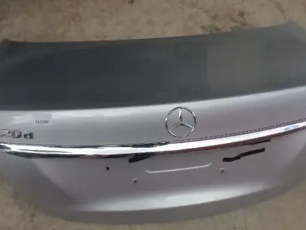 Крышка багажника Mercedes Мерседес E 213 W213 за 150 000 тг. в Алматы