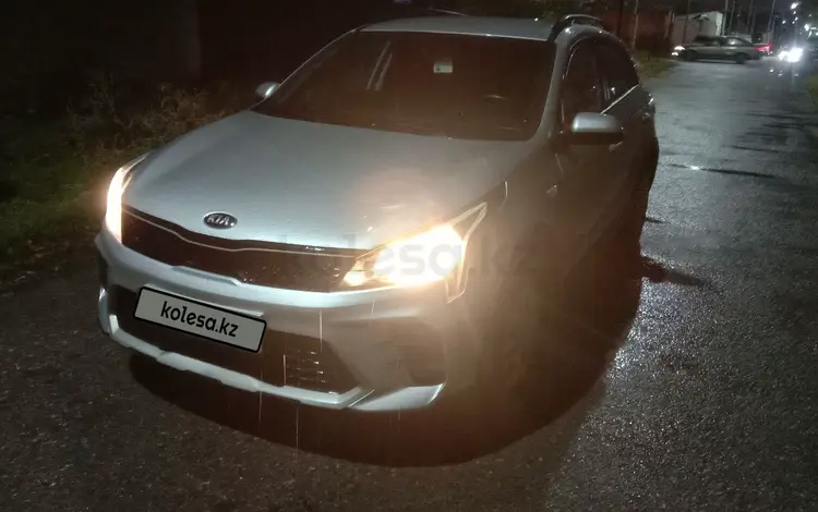 Kia Rio X-Line 2021 годаfor8 000 000 тг. в Шымкент