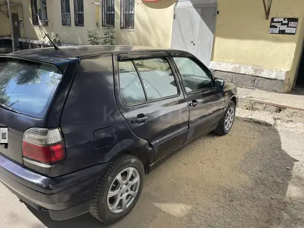 Volkswagen Golf 1995 года за 1 500 000 тг. в Актобе – фото 8