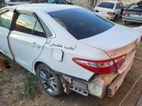 Toyota Camry 2015 года за 300 000 тг. в Атырау – фото 2