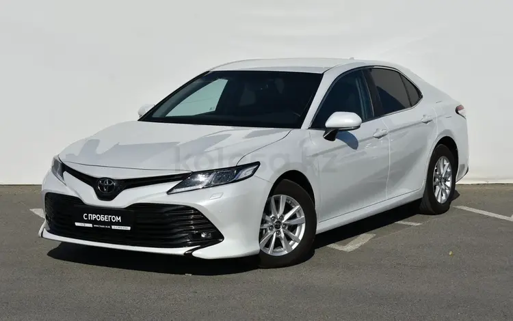 Toyota Camry 2018 года за 14 500 000 тг. в Атырау