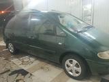 Volkswagen Sharan 1997 года за 1 500 000 тг. в Кызылорда – фото 2