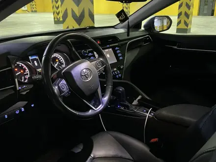 Toyota Camry 2019 года за 12 600 000 тг. в Астана – фото 4