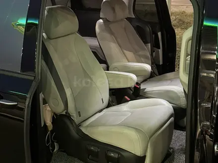 Kia Carnival 2023 года за 19 000 000 тг. в Алматы – фото 11