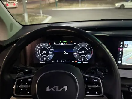 Kia Carnival 2023 года за 19 000 000 тг. в Алматы – фото 20