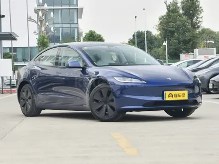 Tesla Model 3 2024 года за 15 824 000 тг. в Алматы – фото 3