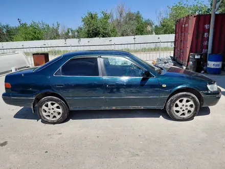 Toyota Camry 1998 года за 2 100 000 тг. в Тараз – фото 6
